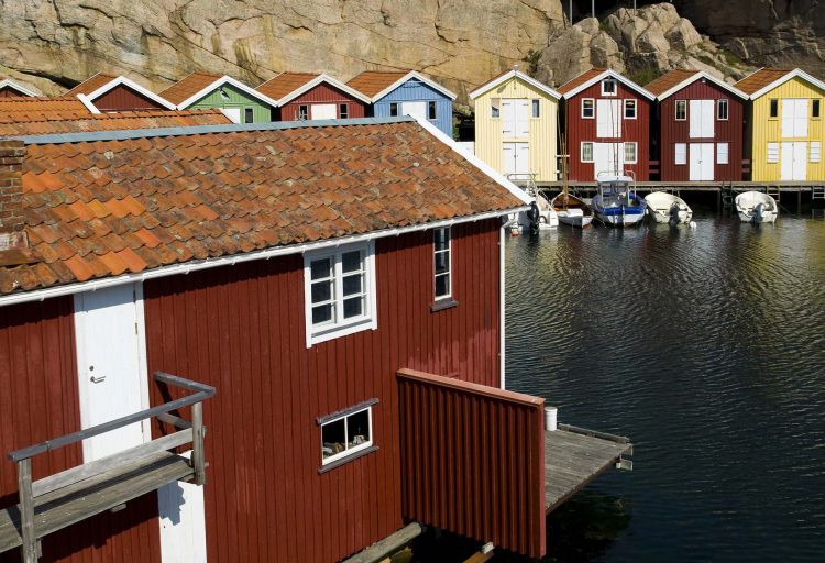 Bryggor och båtskjul i Smögen