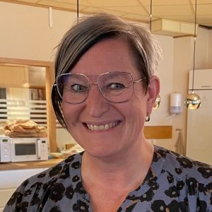 https://www.fyrbodal.se/wp-content/uploads/2023/10/ulrika_hernant_webb-300x300.jpg